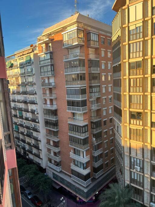 אליקאנטה Centrally-Located, Spacious Flat At Historic Centre & Short Walk To Beach מראה חיצוני תמונה