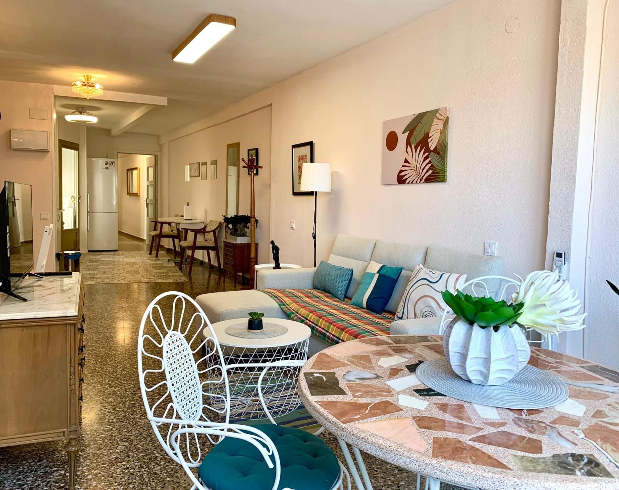 אליקאנטה Centrally-Located, Spacious Flat At Historic Centre & Short Walk To Beach מראה חיצוני תמונה