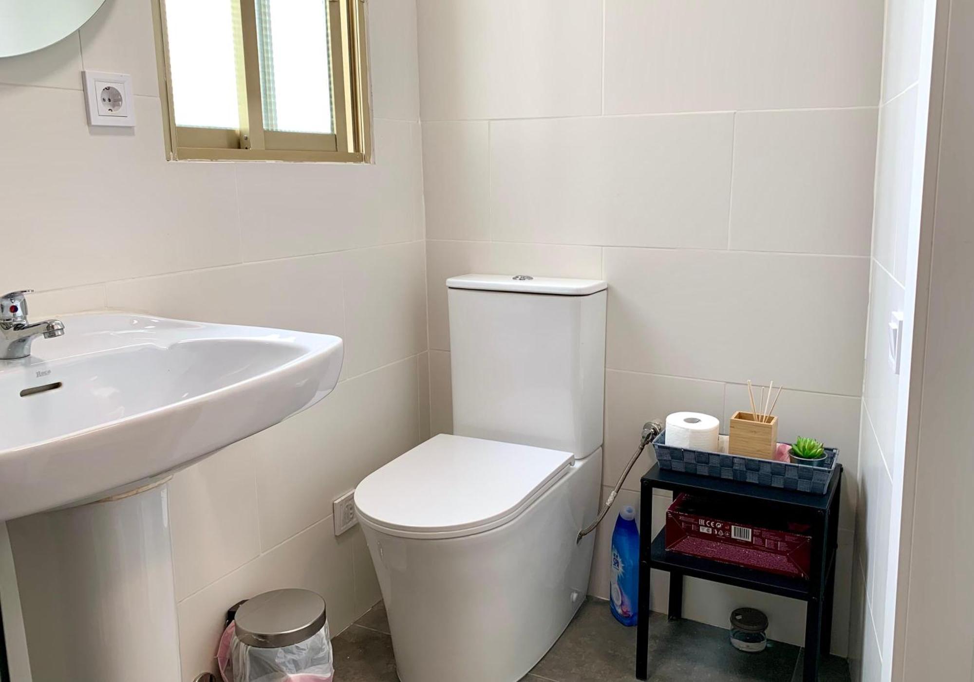אליקאנטה Centrally-Located, Spacious Flat At Historic Centre & Short Walk To Beach מראה חיצוני תמונה