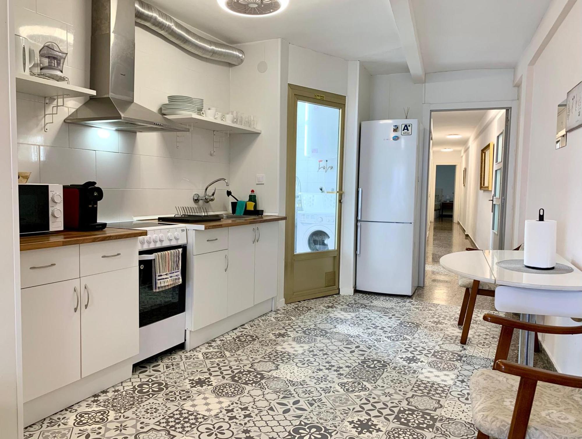 אליקאנטה Centrally-Located, Spacious Flat At Historic Centre & Short Walk To Beach מראה חיצוני תמונה